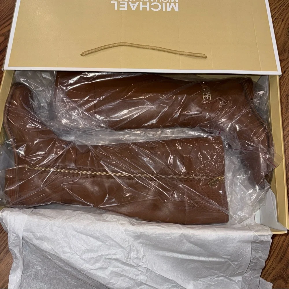 Michael Kors Kincaid Riding Boot in Luggage 7.5 NWT - Picture 5 of 6